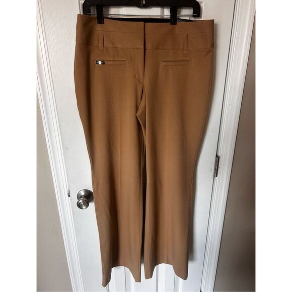 Express Brown tan plants size 10 R flair low cut new with tags - Picture 1 of 5